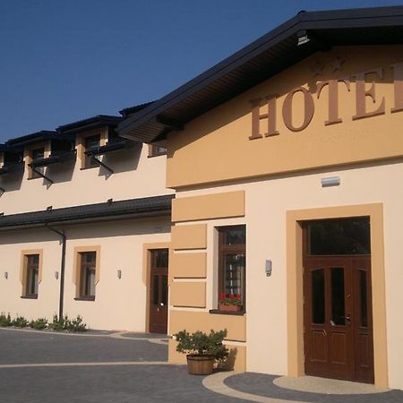 Hotel Diament - Zajazd U Przemka Zgierz Extérieur photo